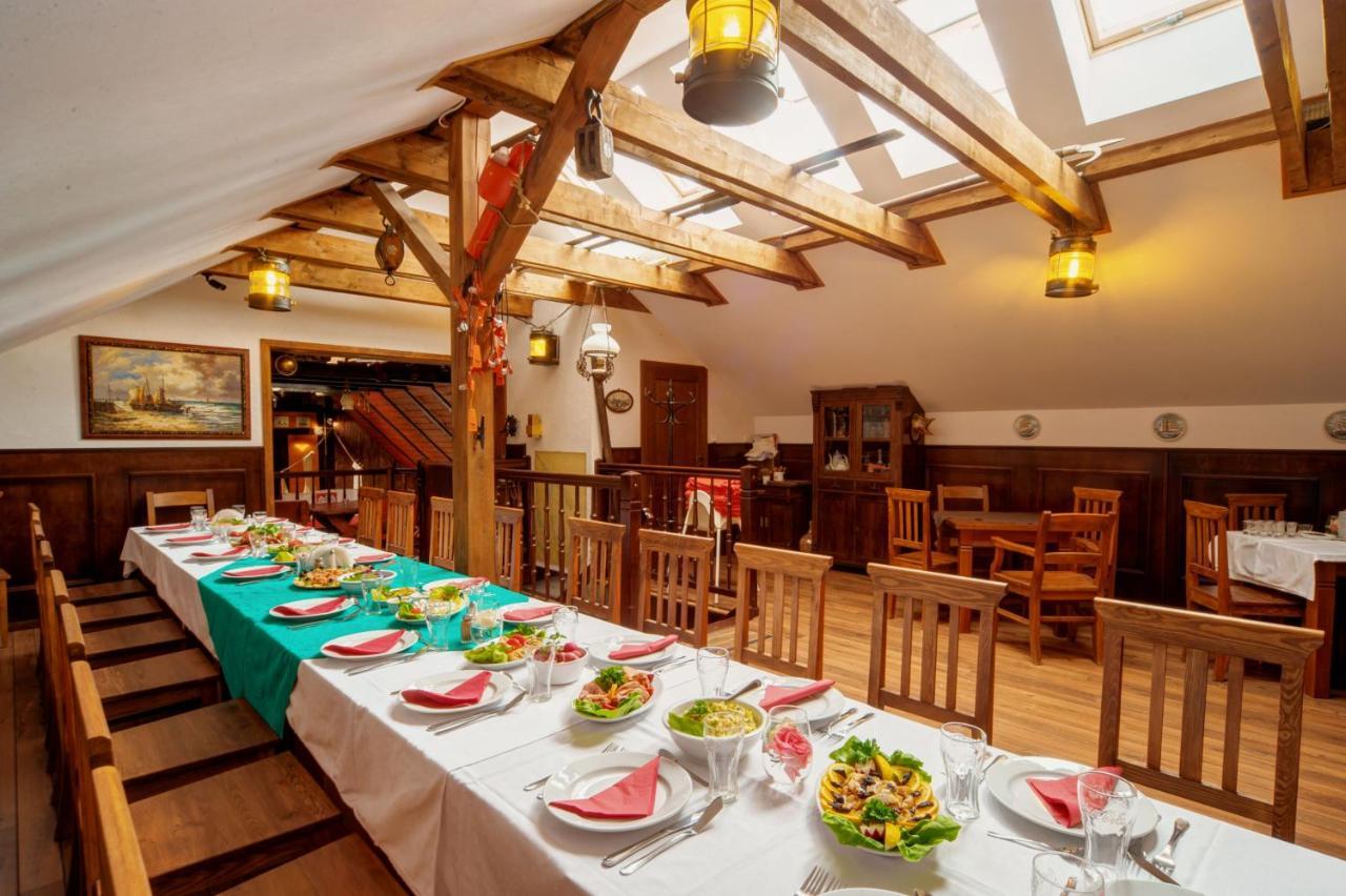 Villa & Restaurant Admiral Nelson ヘル エクステリア 写真