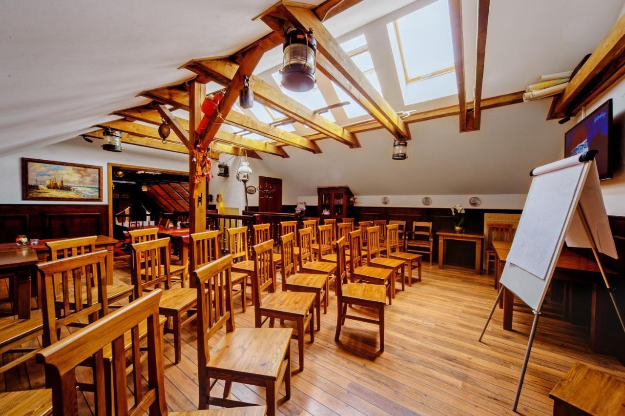 Villa & Restaurant Admiral Nelson ヘル エクステリア 写真