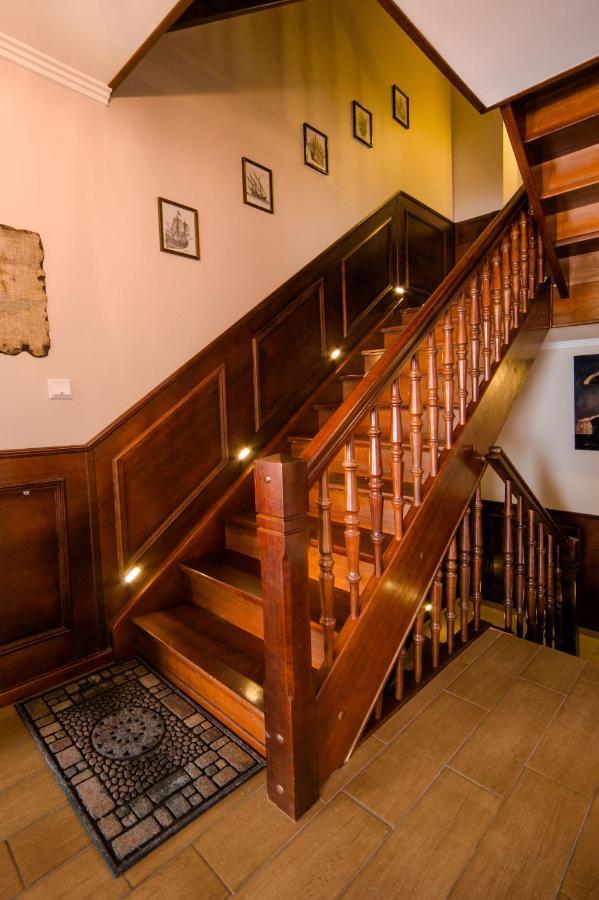 Villa & Restaurant Admiral Nelson ヘル エクステリア 写真