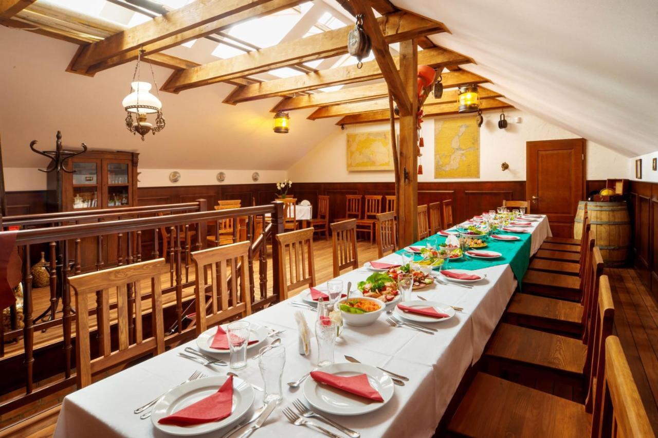 Villa & Restaurant Admiral Nelson ヘル エクステリア 写真